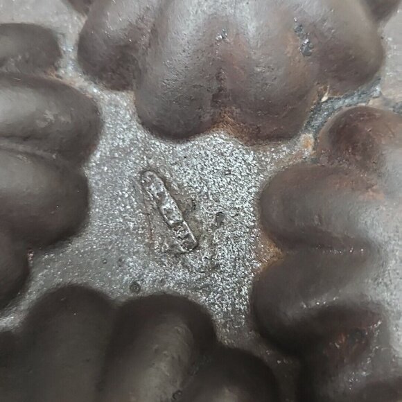 Cast Iron Turks Head Handled Muffin Pan Antique Heavy 12 Slot Unmarked Gatemark? - Picture 13 of 15